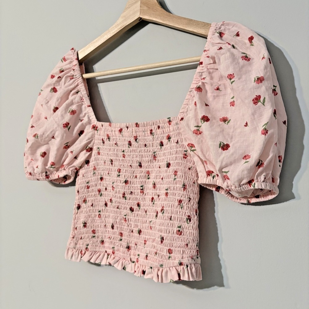 Altar'd State Morgan Pink Floral Smocked Top Women's Size S - Picture 2 of 5
